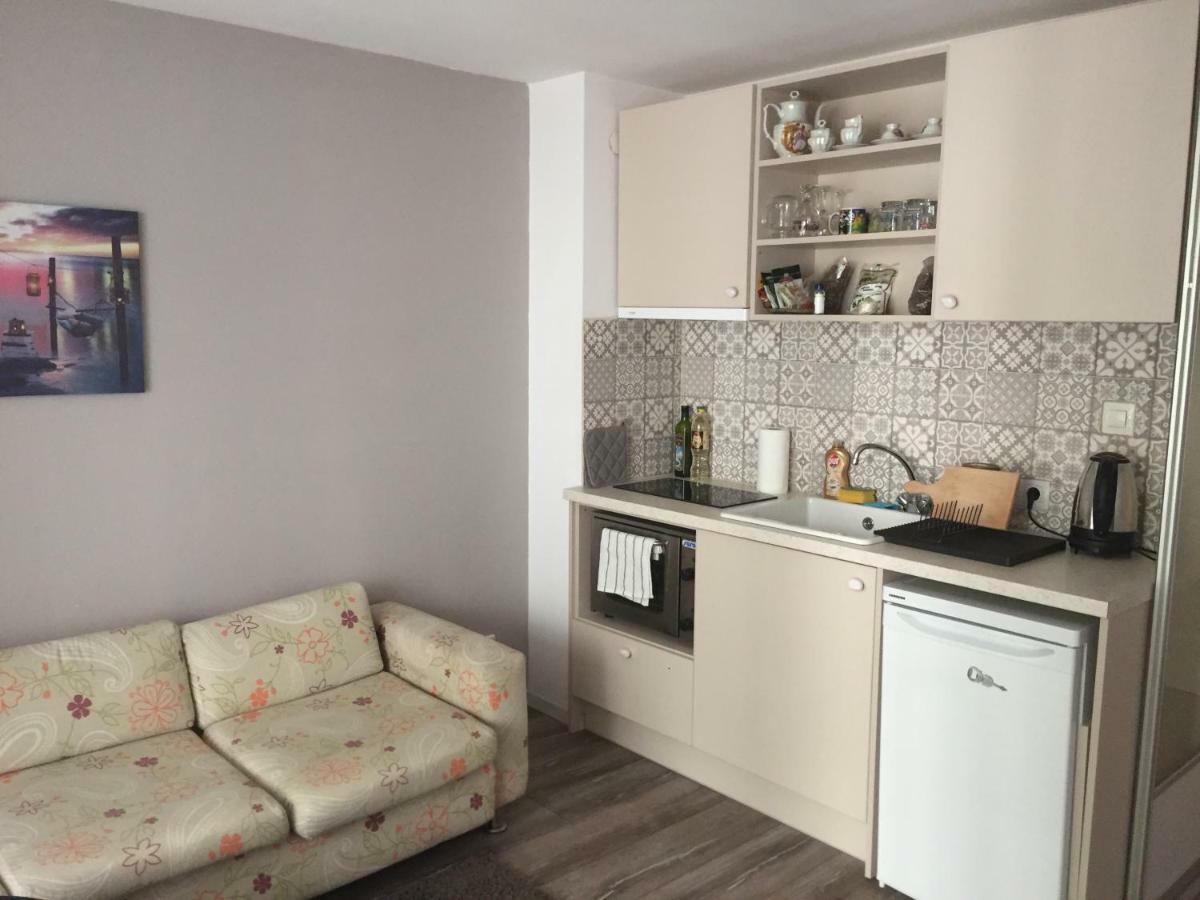 Apartment Button In Downtown София Экстерьер фото